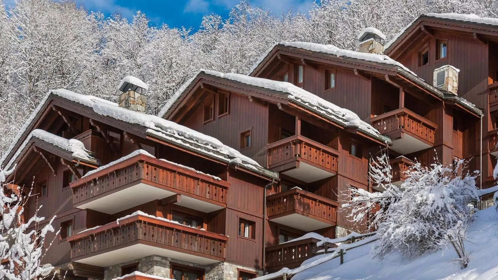 Duplex Lumineux A Meribel Avec Acces Piscine Et Spa, Proche Pistes Et Commerces - Fr-1-566-39 Les Allues 0*,  France